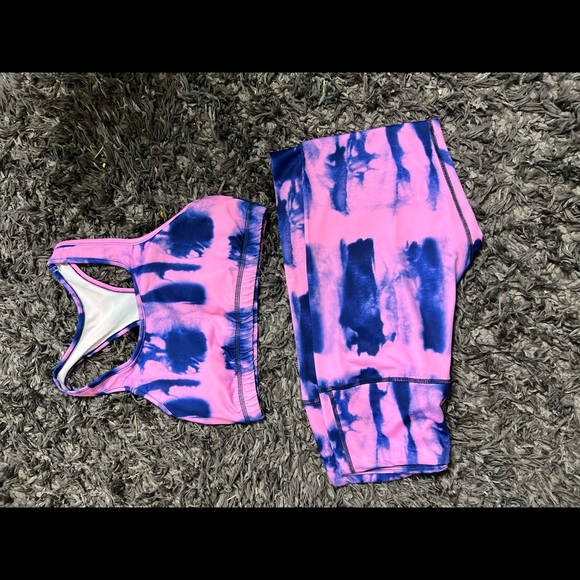 Tie dye bubblegum 2 piece workout set - Picture 5 of 5